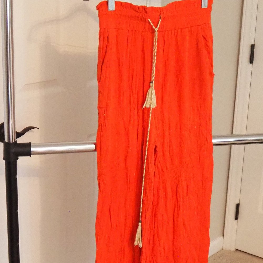 Coral wide leg pants, size small